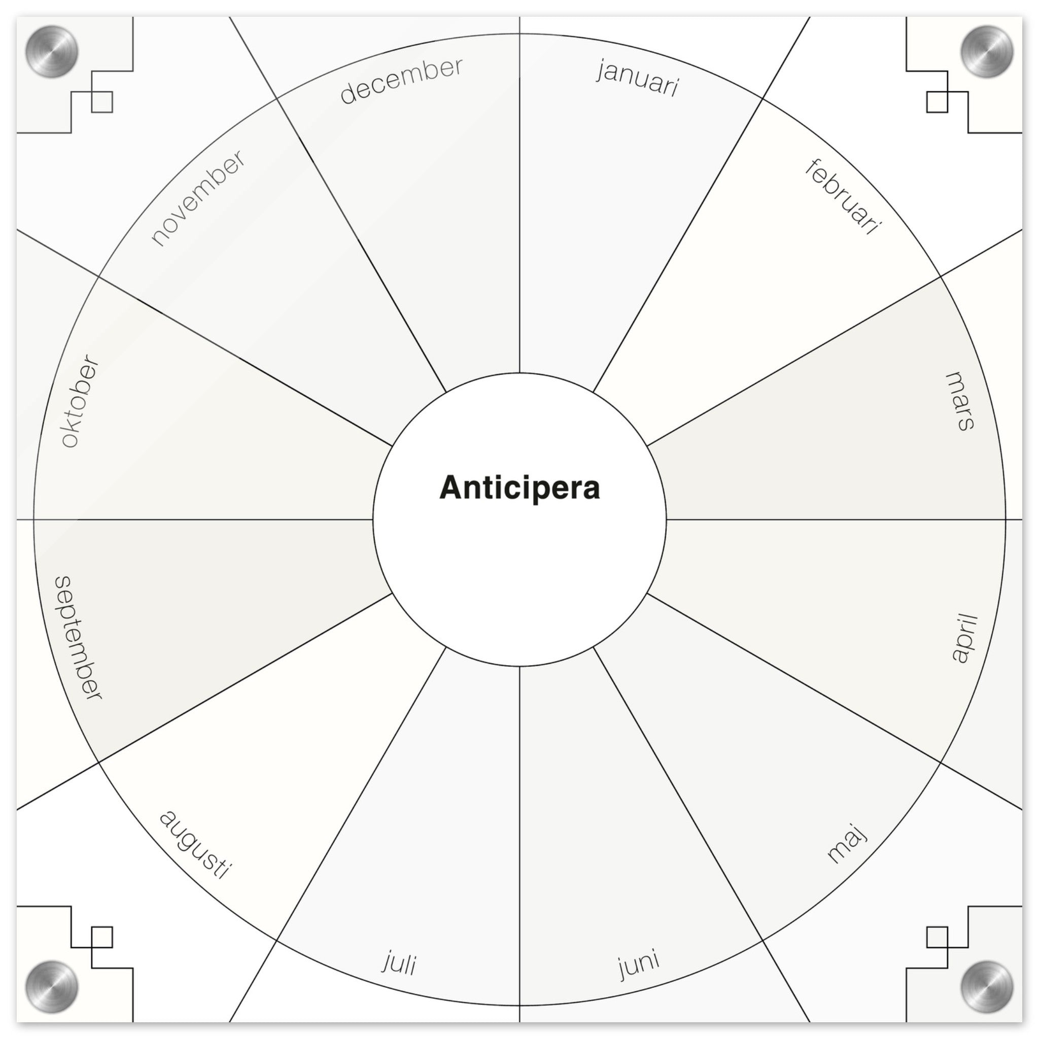 Evighetsplanerare årshjul i vita toner. I mitten av det geometriska årshjulet står det Anticipera.